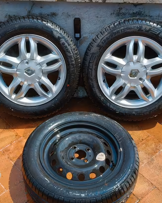 4 cerchi Clio 3 serie 3 + gomme + ruota scorta