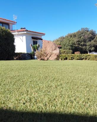 ELEGANTE Villa con piscina a 2 minuti dalla città
