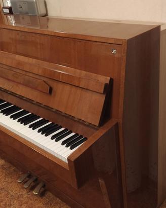 Pianoforte verticale