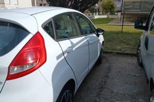 Ford fiesta 1200benzina