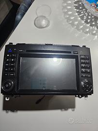 Stereo mercedes