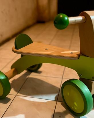 “Hape - Scooter” triciclo in legno