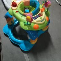 Girello e box e vespa