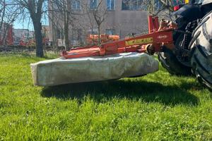 Falciacondizionatrice usata Kuhn FC202R