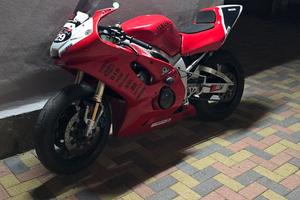 YAMAHA R6