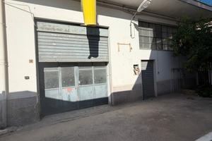 Capannone commerciale