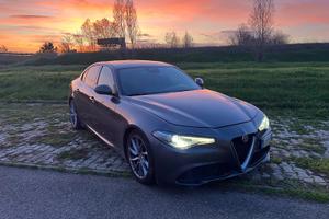 Alfa romeo giulia 2.2 180cv Super