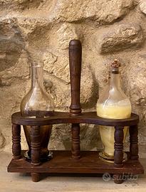 Antico porta olio e aceto in legno tornito