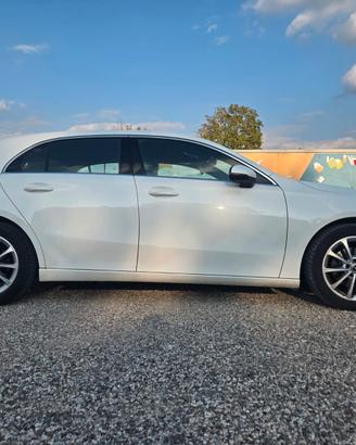 Mercedes-benz A 180 d Automatic Premium
