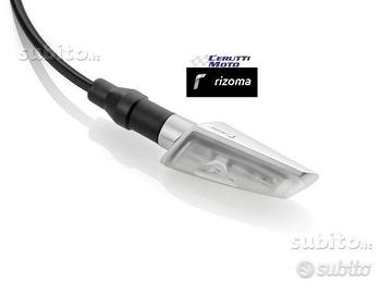 Coppia frecce rizoma action argento e nero