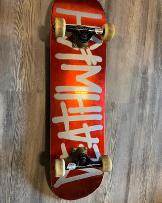 SKATEBOARD + cruiser Mindless in omaggio