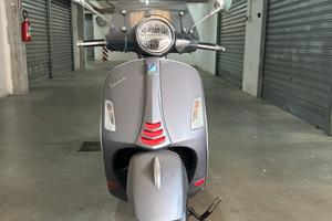 Vespa 300 gts