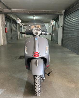 Vespa 300 gts