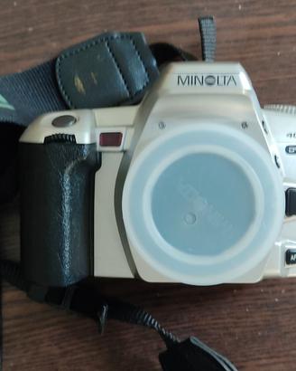 Minolta Reflex Dynax 404si vintage + obiettivo