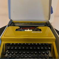 Macchina da scrivere Olivetti Underwood 310