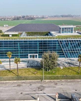 Immobile di 15650 m² con più di 5 locali a Isso