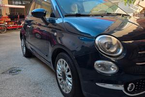 Fiat 500 modello Lounge.