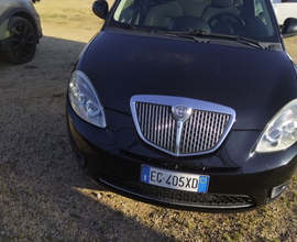 Lancia y Diva 2011