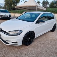 Volkswagen Golf 1.6 TDI 90 CV 5p. Executive BlueMo