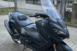 Yamaha Tmax 560