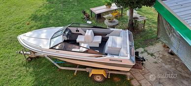 Motoscafo renken 17  5,3 metri 6 posti