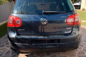 Golf 5 incidentata