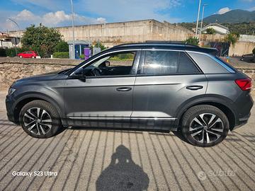 Volkswagen T-Roc 2.0 TDI SCR 150 CV Business BlueM