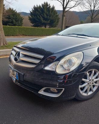 MERCEDES CLASSE R (BR251) ('05-'13') R320 CDI 
Dat