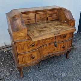 Ribalta in legno di noce