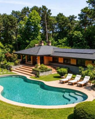 Villa di 250 m² con più di 5 locali e box auto dop