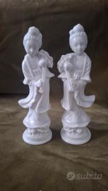 statuine in porcellana bianca
