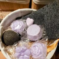 cesto confezione  con prodotti bagno ecc