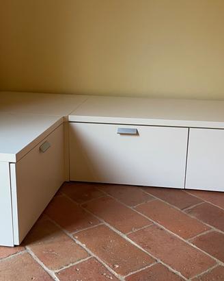 Mobile porta TV con cassetti