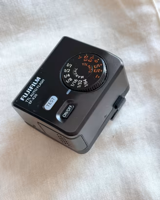 Fujifilm ttl auto flash EF-X20
