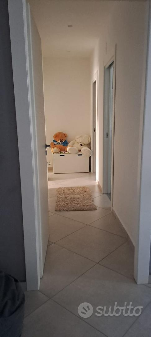 Trilocale ristrutturato fronte mare - Vista 3