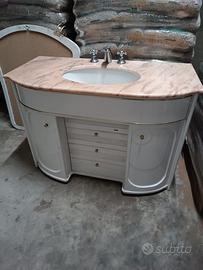 lavabo con mobiletto e specchio