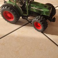 Bruder trattore fend