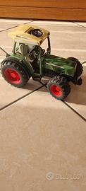 Bruder trattore fend
