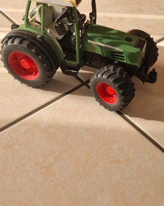 Bruder trattore fend