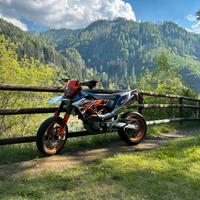 KTM 690 depotenziato A2 a libretto