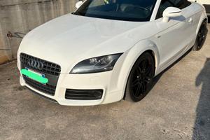 AUDI TT CABRIO 4X4