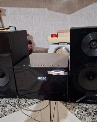 SAMSUNG mini stereo USB