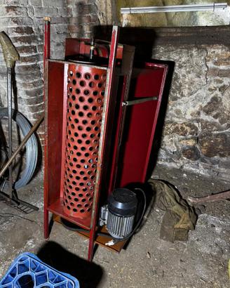 Attrezzatura per fare il vino