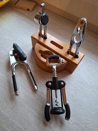 Set utensili Pedrini con base in legno