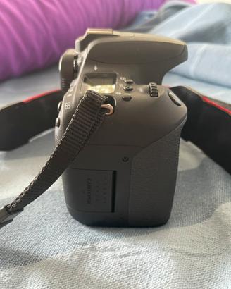 Canon Eos 77D