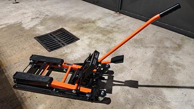 Cric sollevatore moto