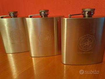 fiaschetta tascabile in acciaio satinato, con logo