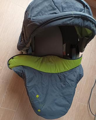 Carrozzina più base