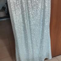 Gonna lunga coperta da paillettes argentate