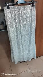 Gonna lunga coperta da paillettes argentate